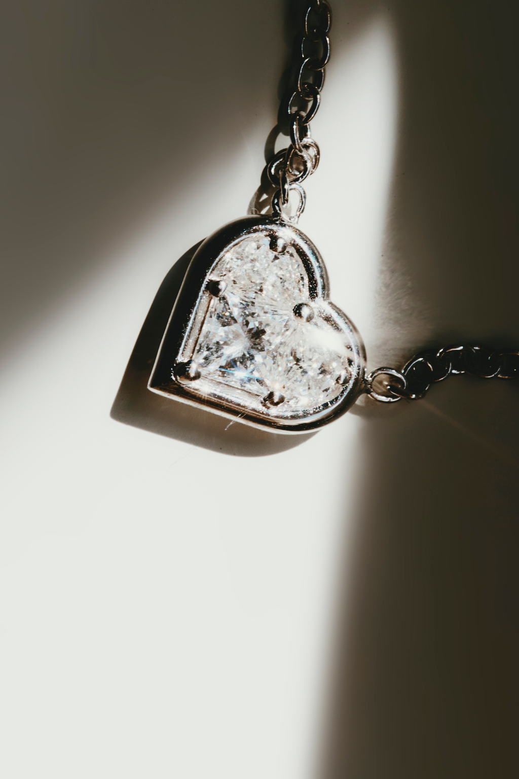 Collana Cuore Magic in Oro Bianco e Diamanti